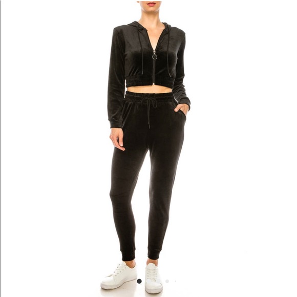 Black Two Piece Velvet Zipper Jacket with Joggers Pants Set - Picture 4 of 4